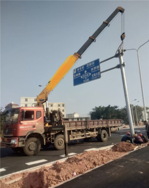 福田区设备吊装租赁吊车要用多大吊车