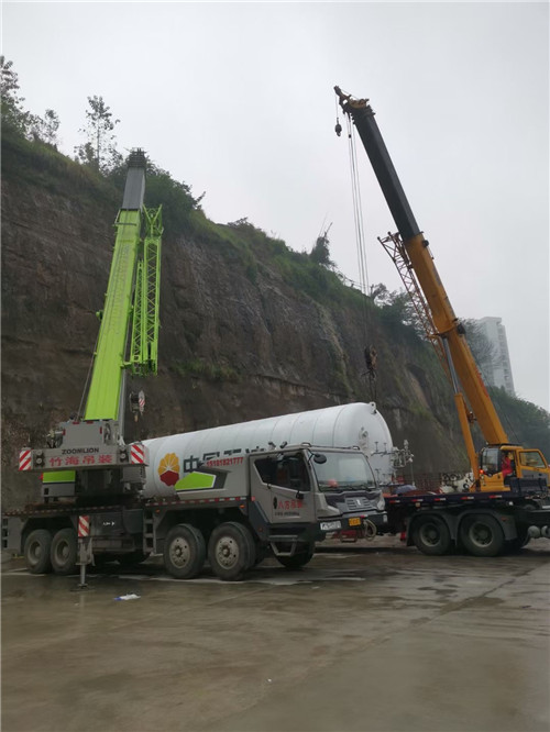 福田区“不怕风雨冻”—— 吊车的 “恶劣环境适应” 技术